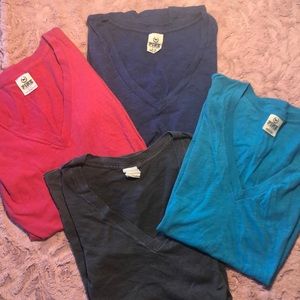 4 Victoria’s Secret PINK vneck shirts
